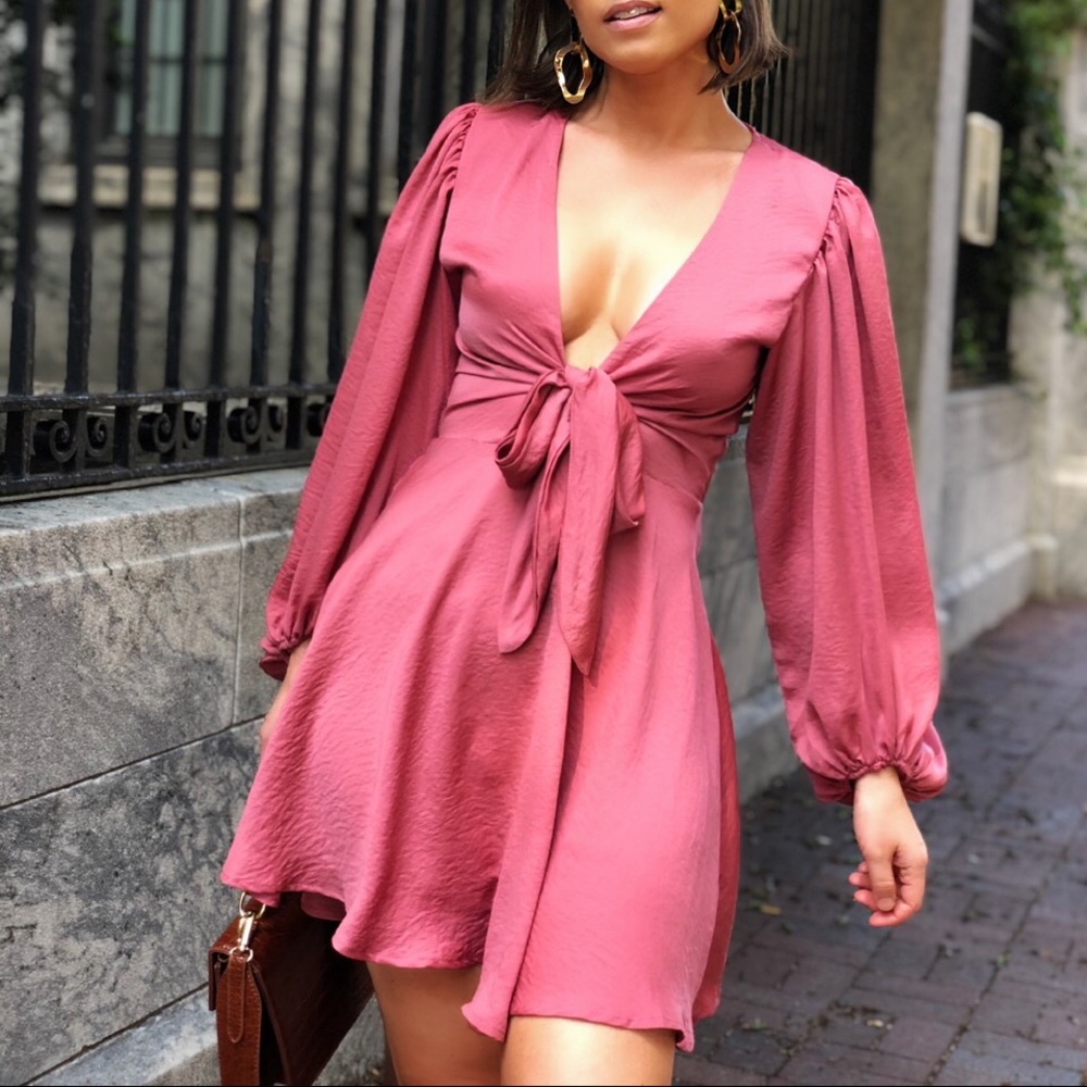 Wore once! Rose Pink Satin Puff Sleeve Dress - Picture 4 of 9